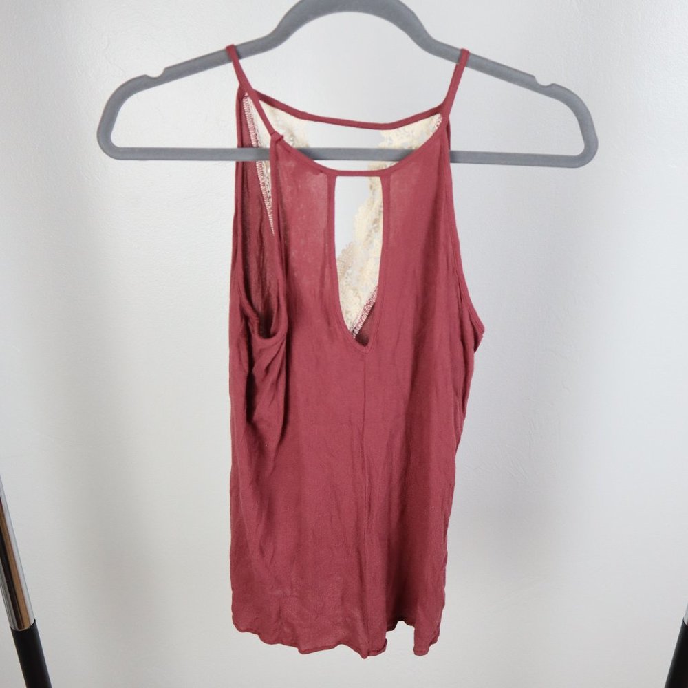 Neckline Tank Top - Picture 5 of 6